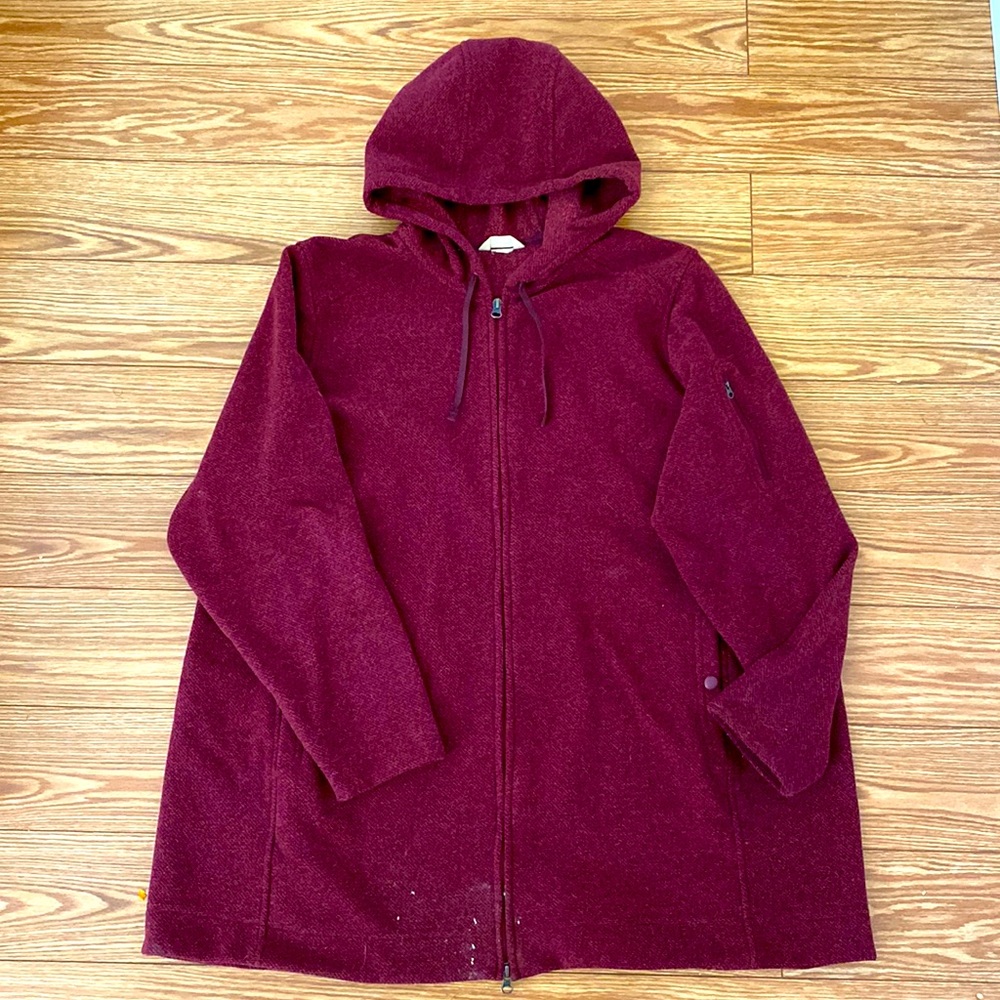SOLD. Duluth Trading Womens long fleece coat